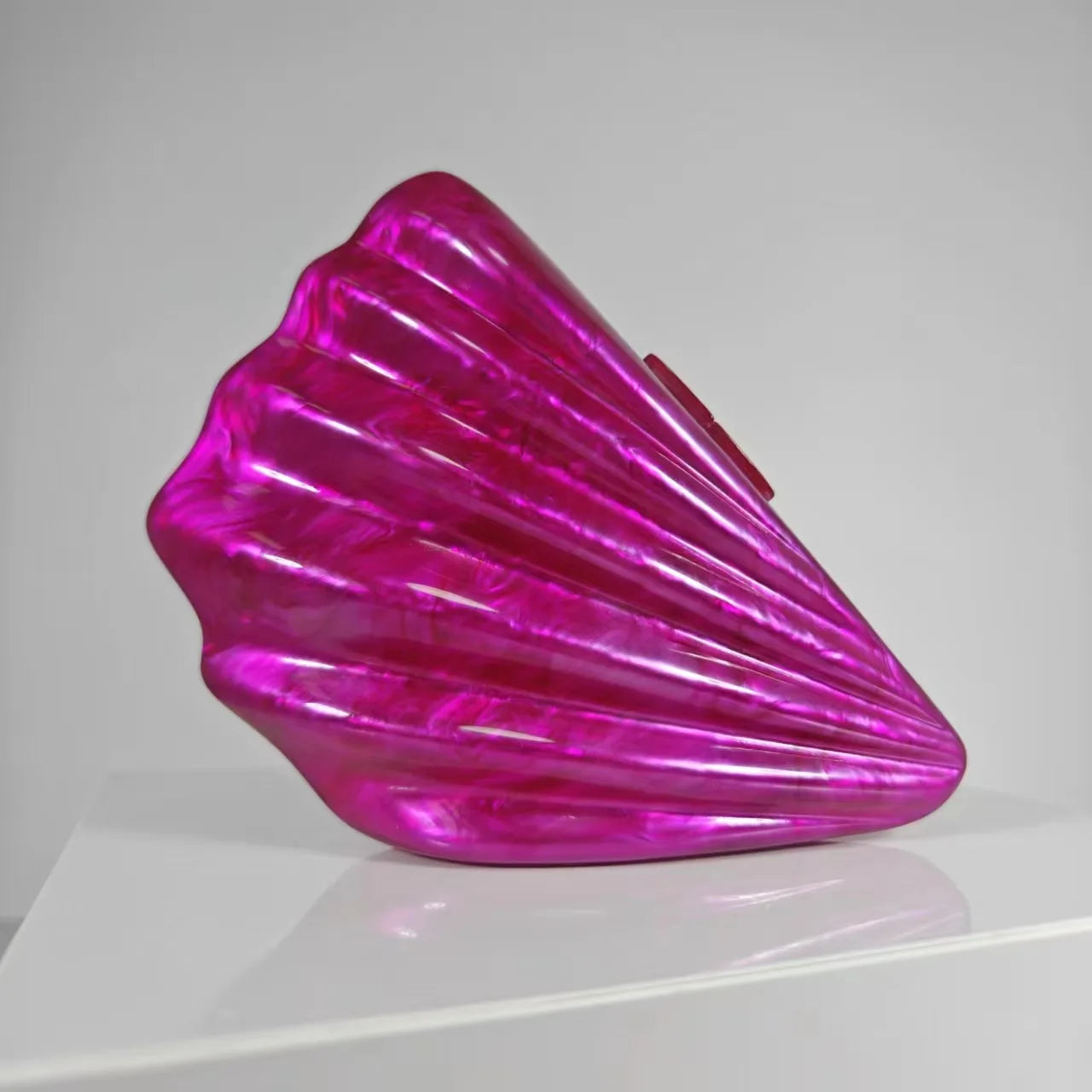 Pochette in acrilico Shell