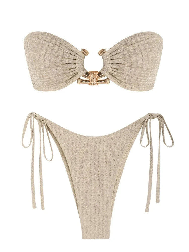 Bikini bandeau à anneaux