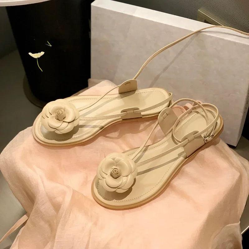 Lola Flower Flat Sandaler
