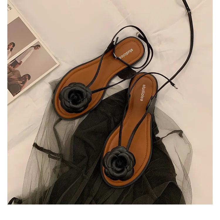 Lola Flower Flat Sandaler