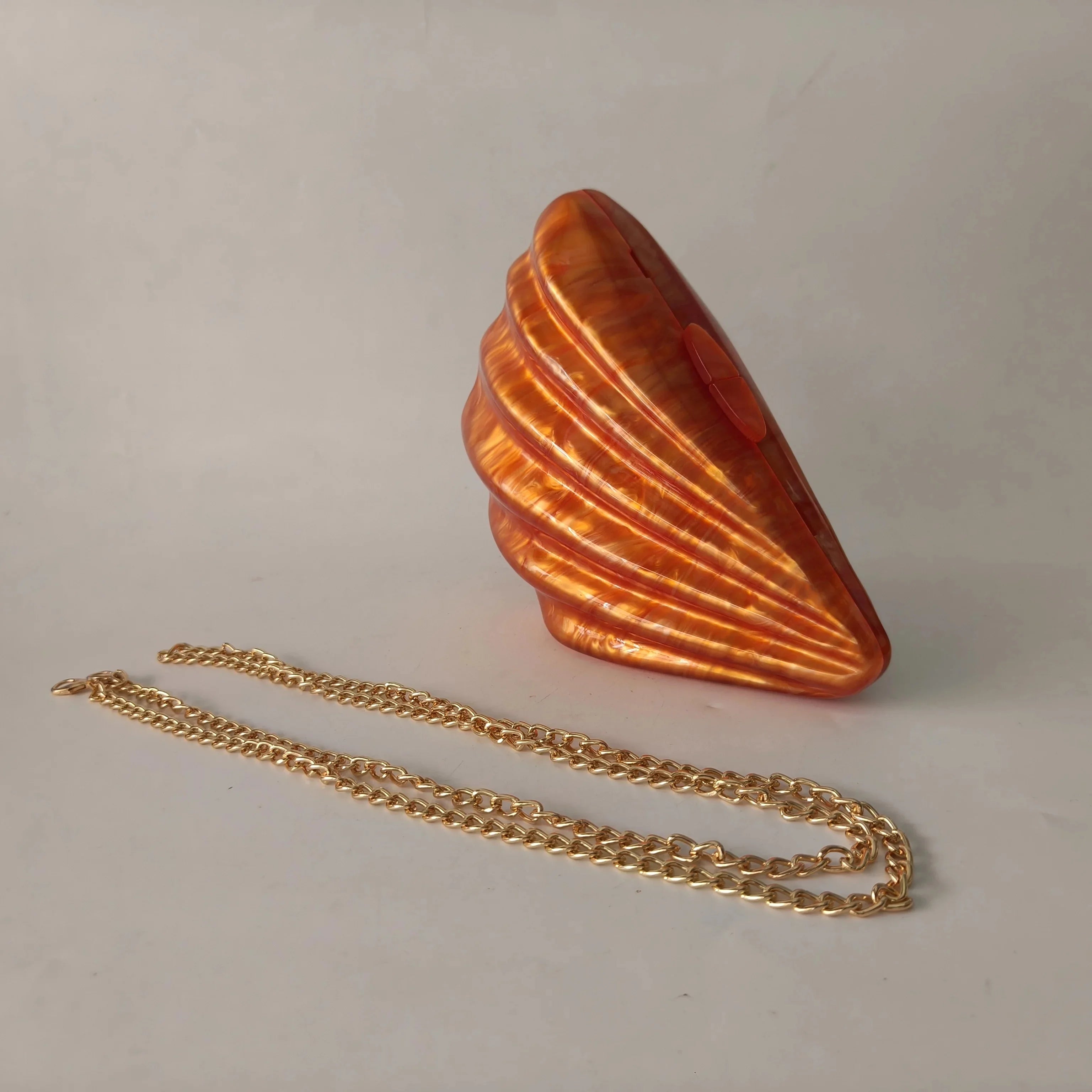 Pochette in acrilico Shell