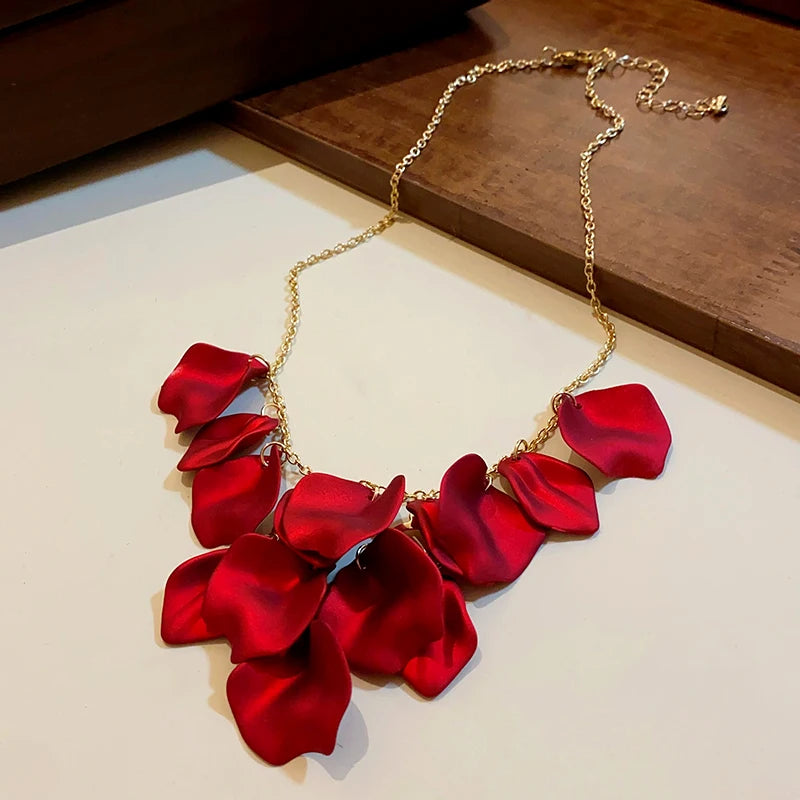 MIMO Petal Drop Necklace