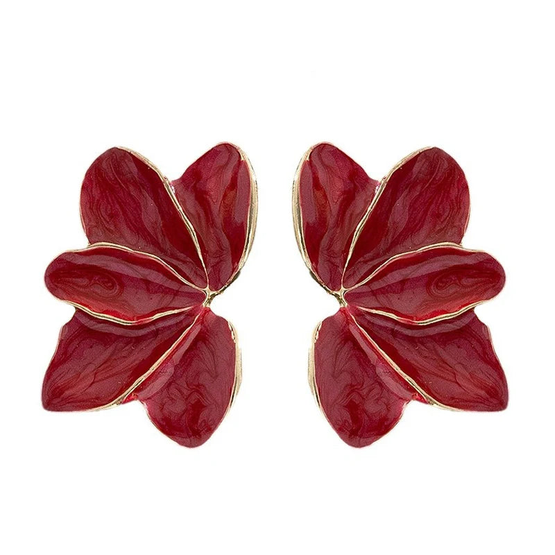 Pendientes de pétalos de esmalte rojo