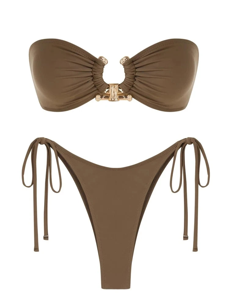 Bandeau-bikini med ringar