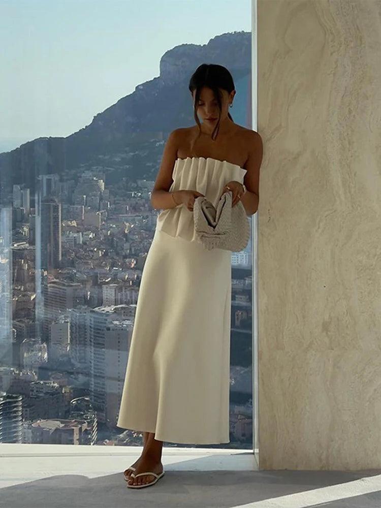 Jen – Kunstvolles, geformtes Kleid