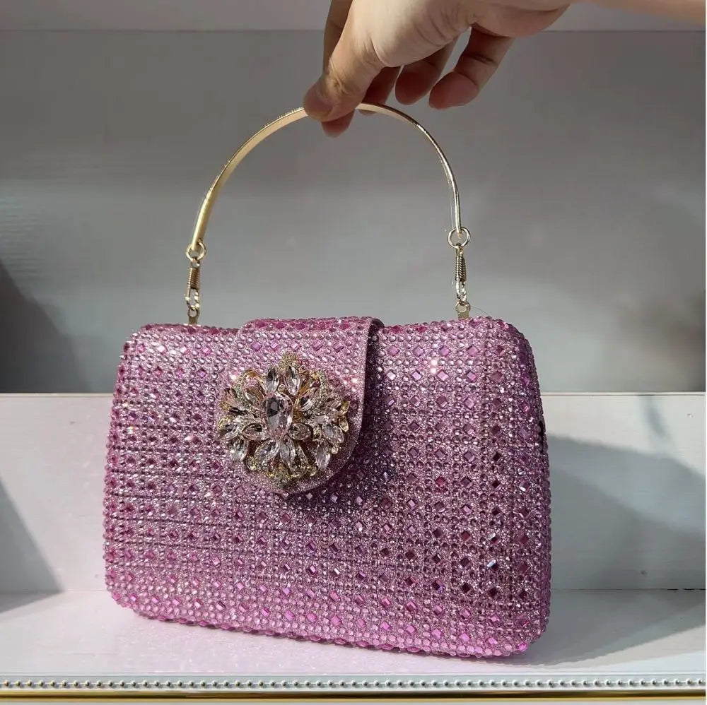 Bolso de noche adornado con cristales