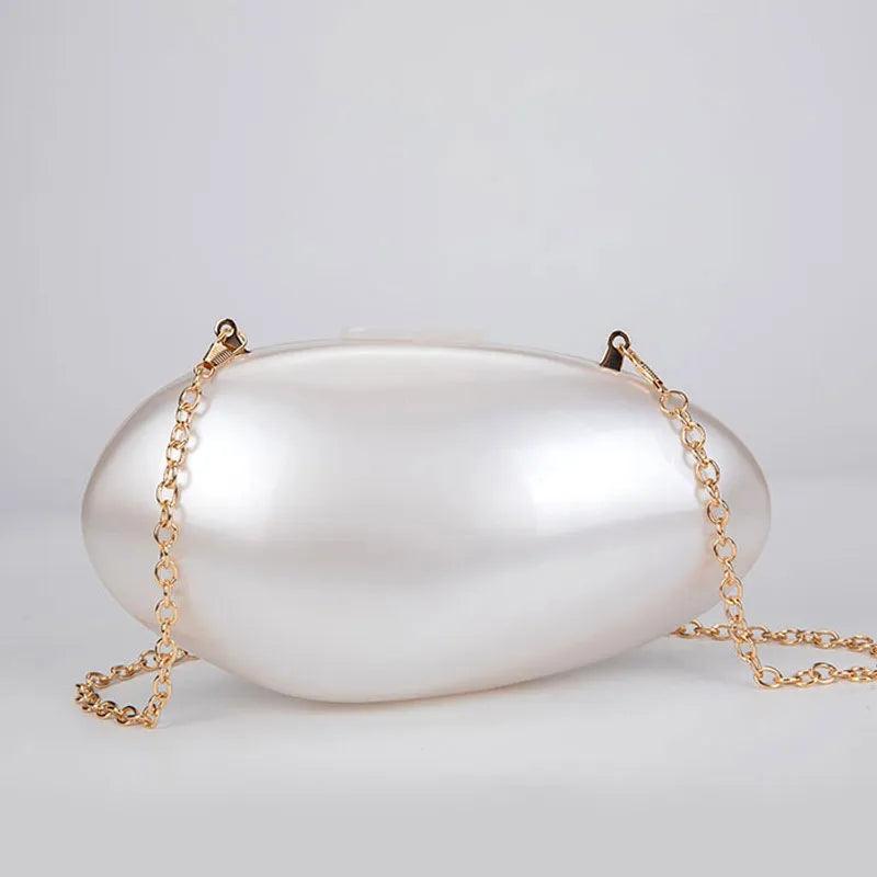Pearl Acryl Clutch Bag WeiBe Perle