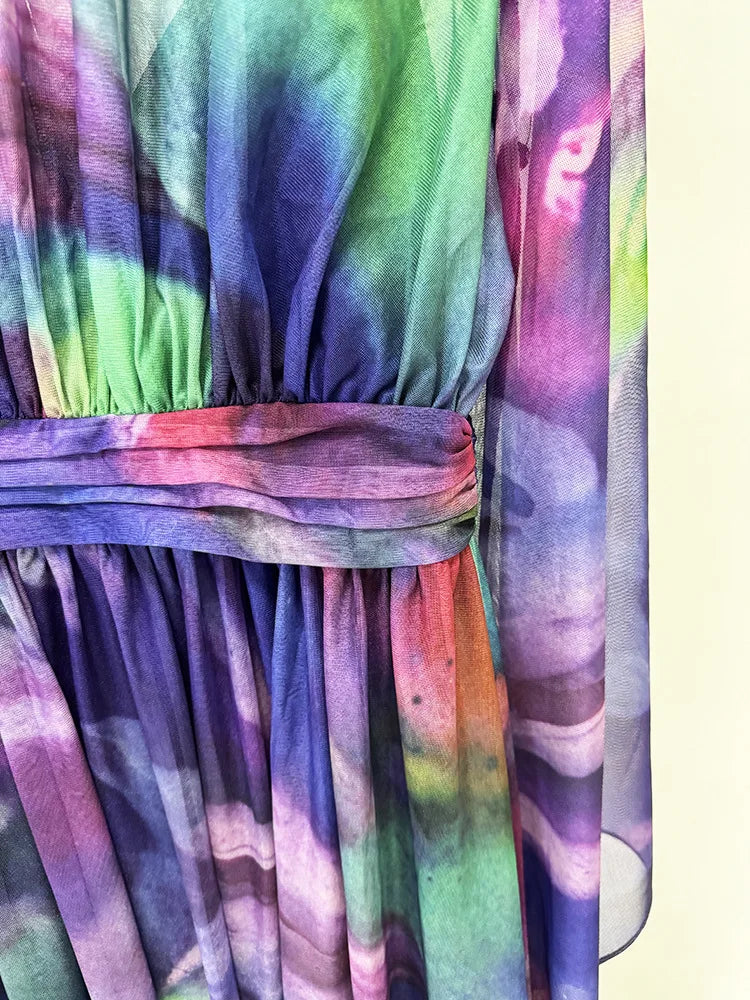 Kate Buntes fließendes langes Kleid