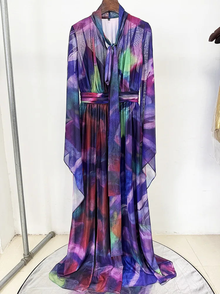 Kate Buntes fließendes langes Kleid