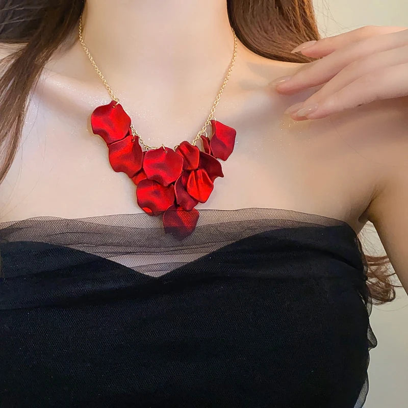 MIMO Petal Drop Necklace